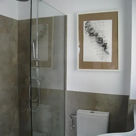 De Cue Aparthotel 3*